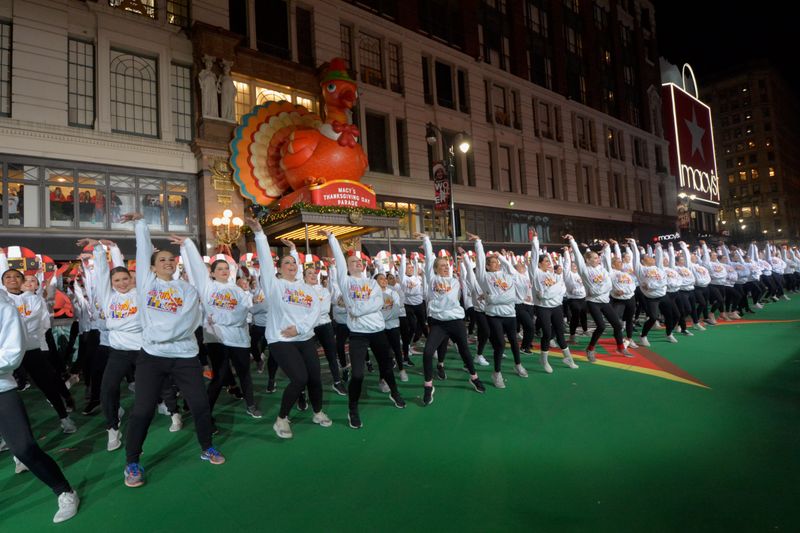 Photo Coverage: AIN'T TOO PROUD, BEETLEJUICE, and More Rehearse For the 2019 Macy's Thanksgiving Day Parade — photo 46 of 54