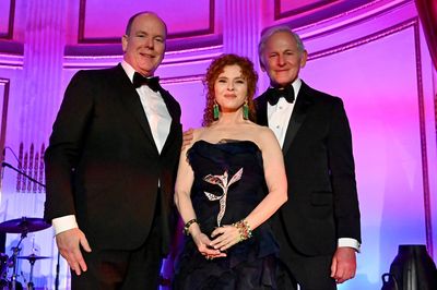 His Serene Highness Prince Albert II of Monaco, Bernadette Peters and Victor Garber Photo