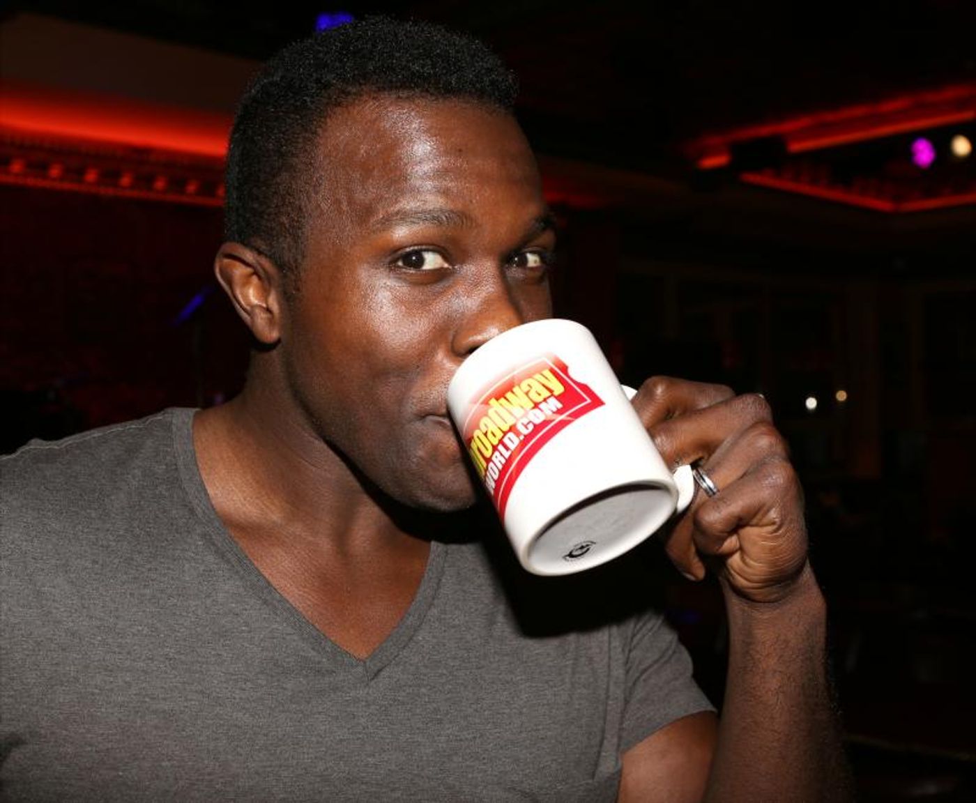 Wake Up With BWW 11/27: Gideon Glick Joins LITTLE SHOP OF HORRORS, and More!  Image