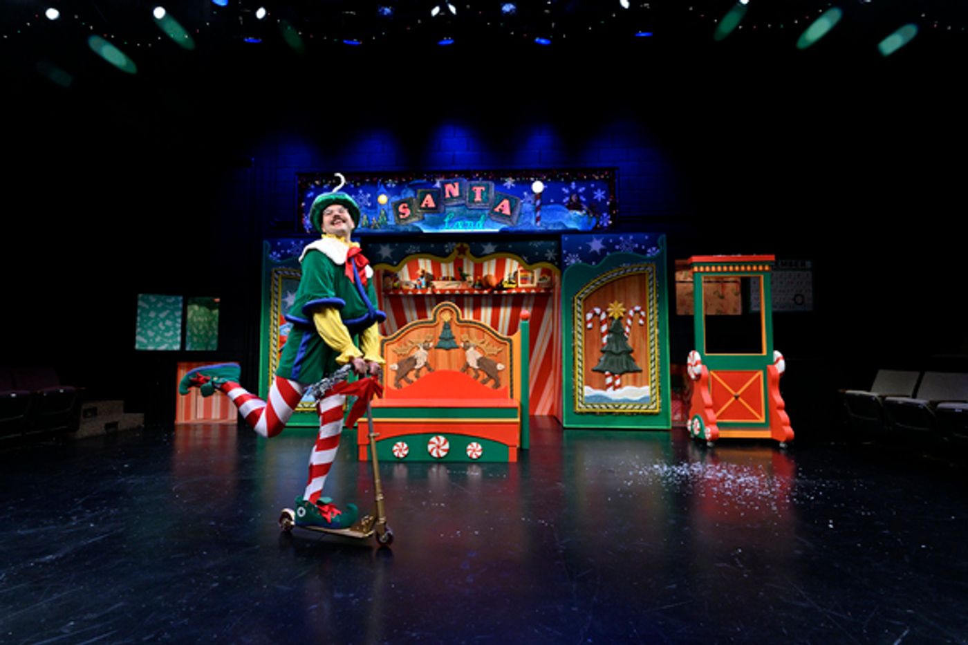 Photo Flash: THE SANTALAND DIARIES At Actors Theatre of Louisville  Image