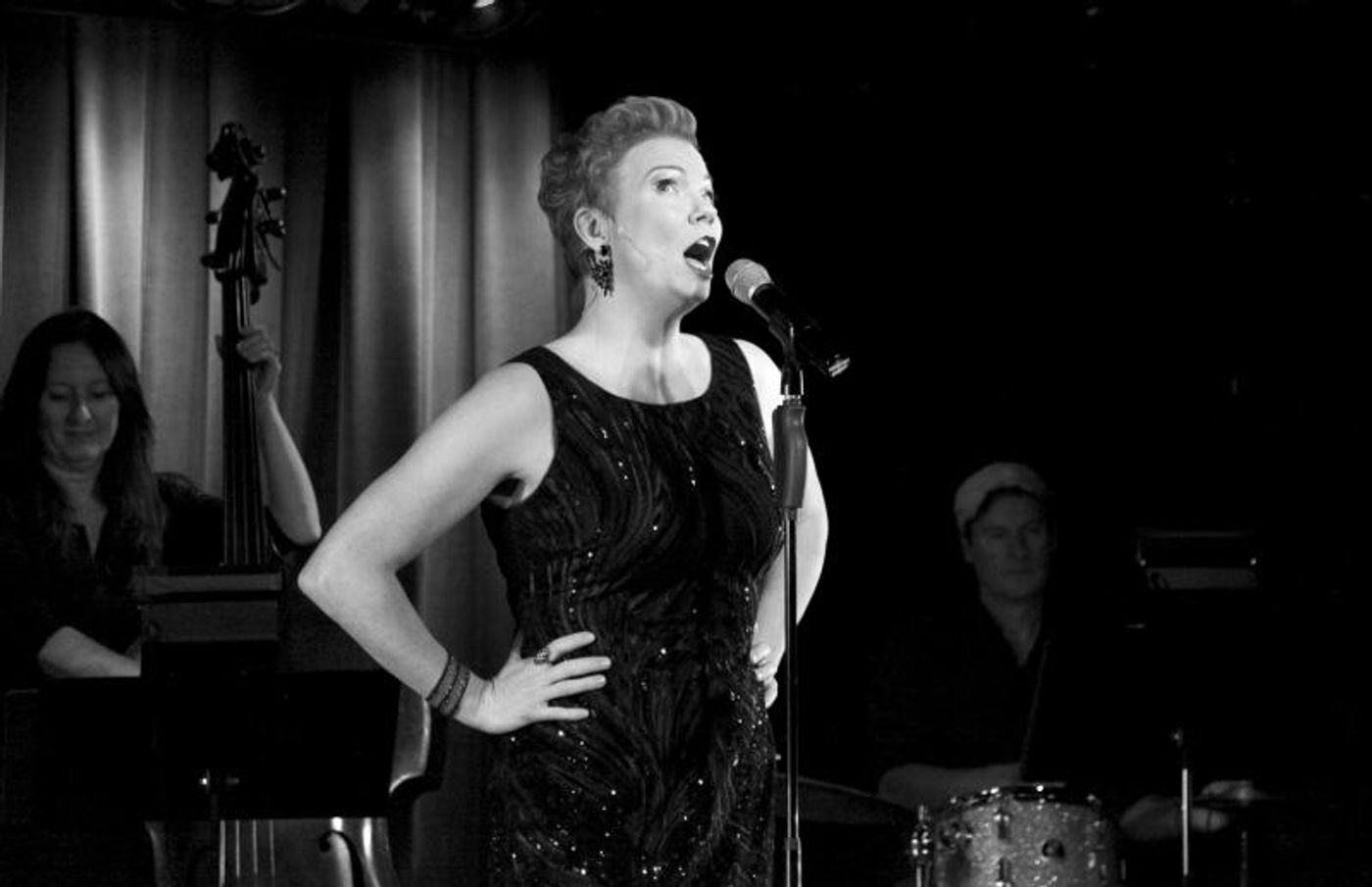 Review: Jennifer Barnhart Outdoes Herself with IT'S ABOUT TIME at The Laurie Beechman Theatre  Image