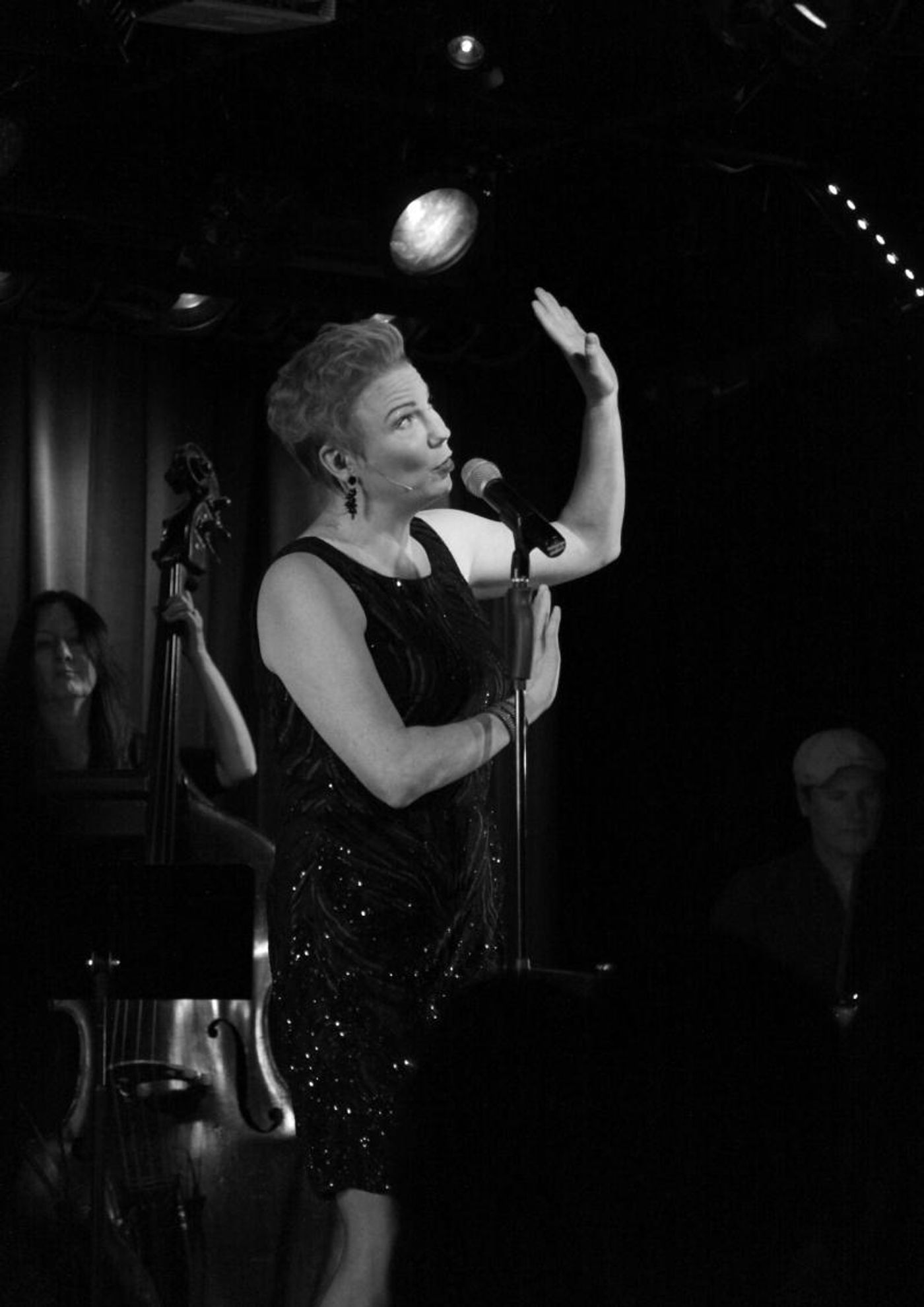 Review: Jennifer Barnhart Outdoes Herself with IT'S ABOUT TIME at The Laurie Beechman Theatre  Image