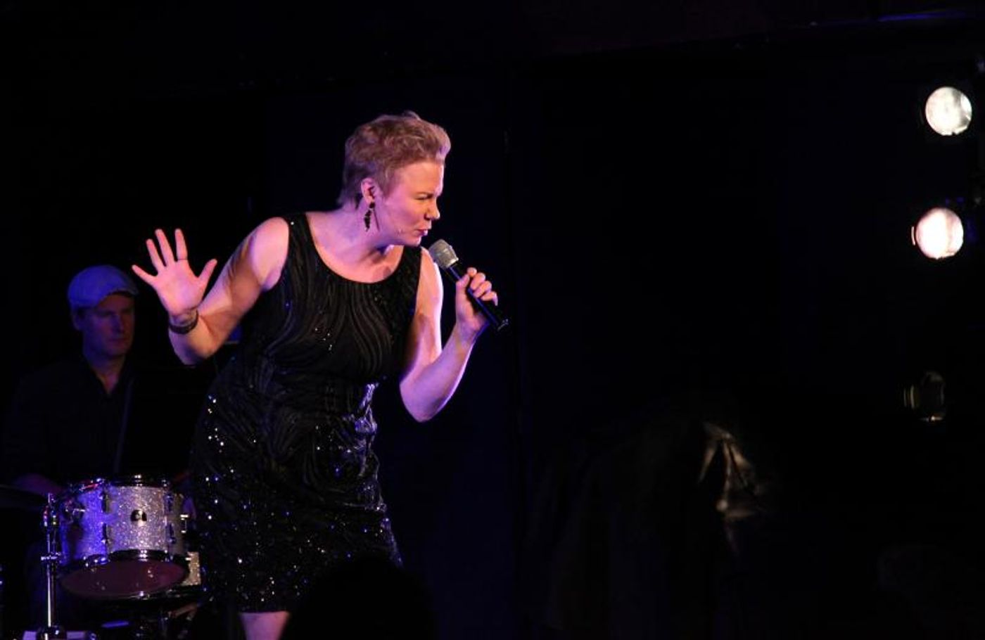 Review: Jennifer Barnhart Outdoes Herself with IT'S ABOUT TIME at The Laurie Beechman Theatre  Image