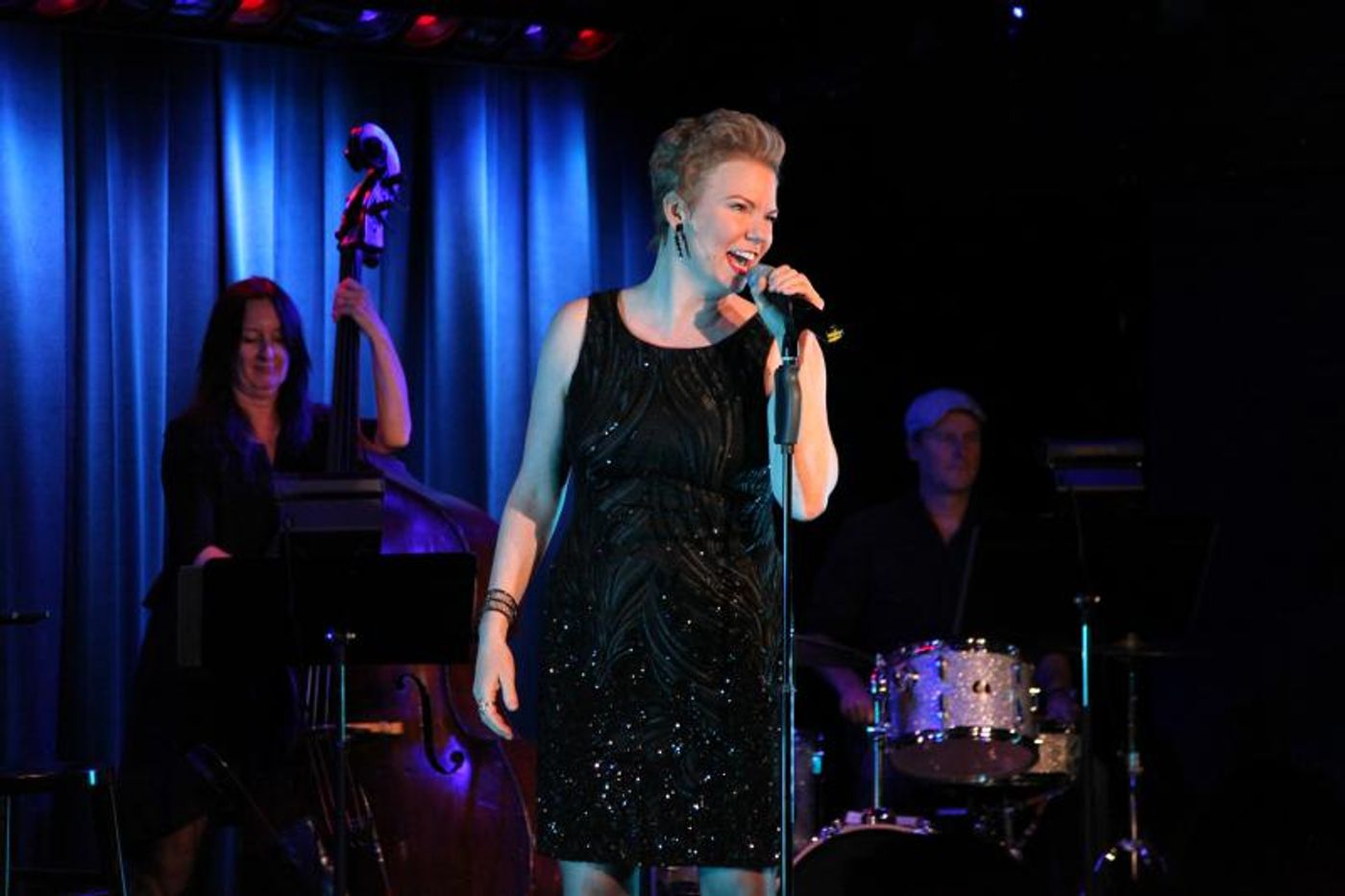 Review: Jennifer Barnhart Outdoes Herself with IT'S ABOUT TIME at The Laurie Beechman Theatre  Image