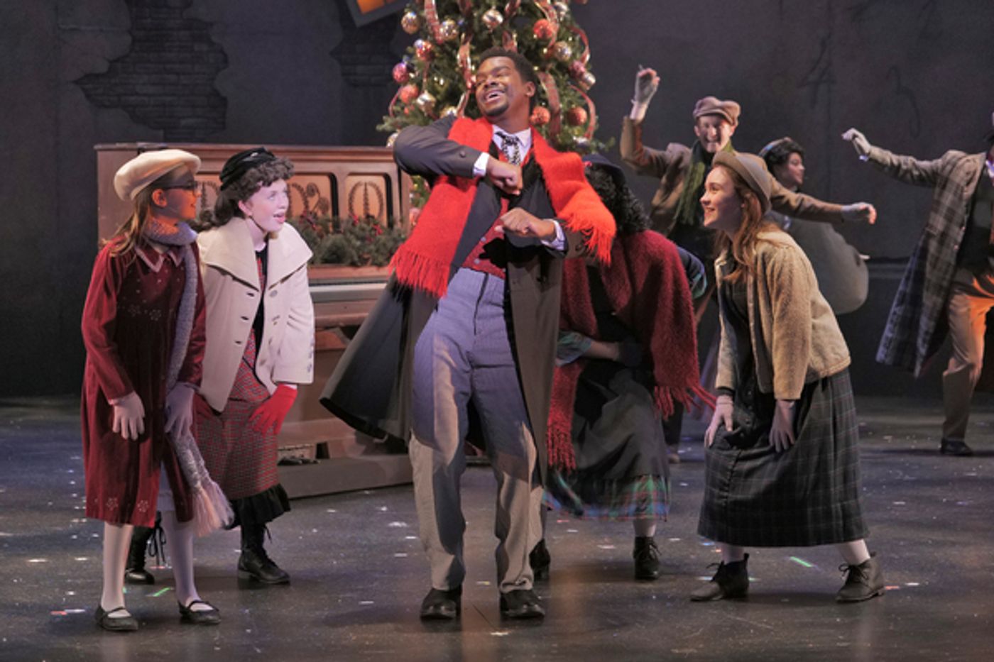 Photo Flash: First Look At A CHRISTMAS CAROL At ZACH Theatre Photo Flash: First Look At A CHRISTMAS CAROL At ZACH Theatre Image