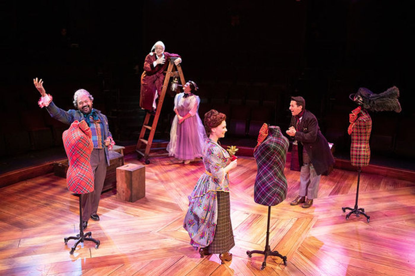Photo Flast: First Look At The West Coast Premiere of EBENEZER SCROOGE'S BIG SAN DIEGO CHRISTMAS SHOW  Image