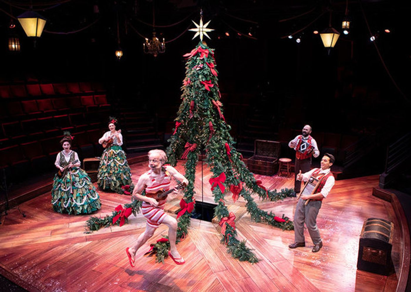 Photo Flast: First Look At The West Coast Premiere of EBENEZER SCROOGE'S BIG SAN DIEGO CHRISTMAS SHOW  Image
