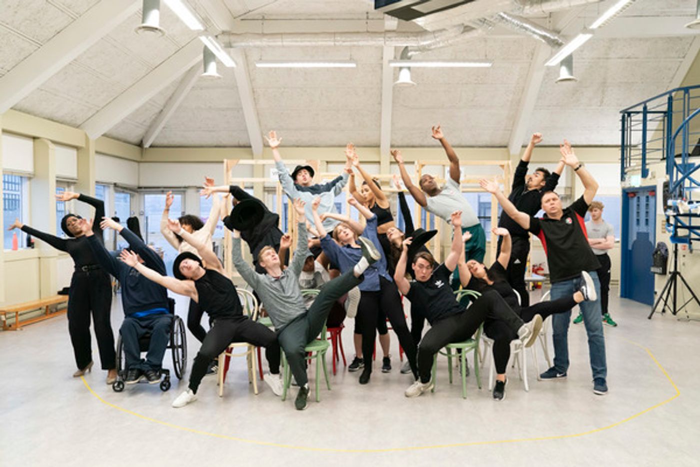 Photo Flash: Inside Rehearsal For GUYS AND DOLLS at Sheffield Theatres  Image