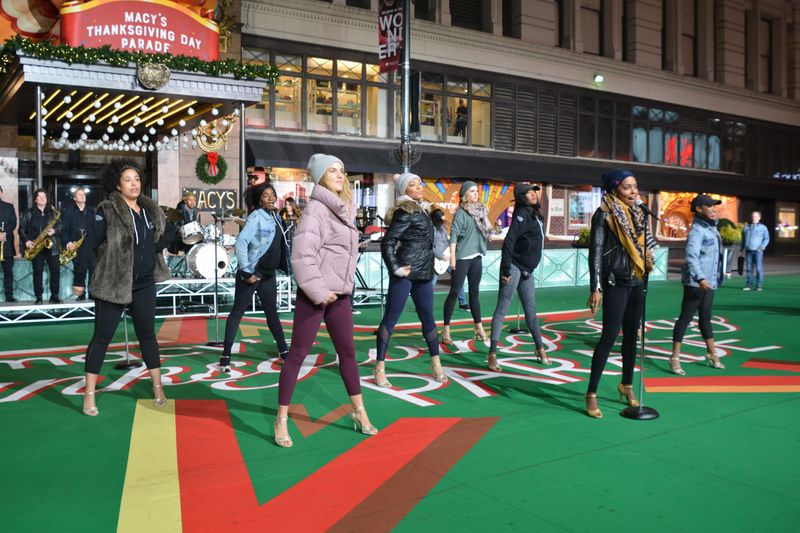 Photo Coverage: Idina Menzel, HADESTOWN, TINA - THE TINA TURNER MUSICAL, and More Rehearse For the 2019 Macy's Thanksgiving Day Parade — photo 42 of 59