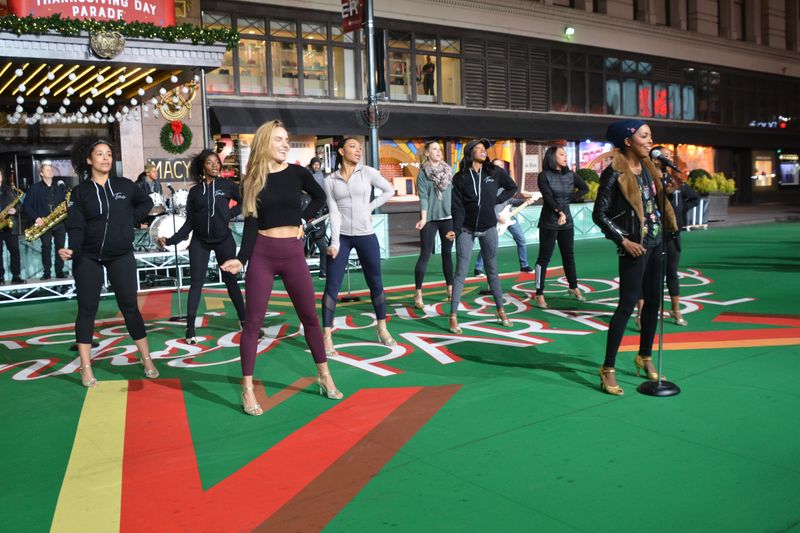 Photo Coverage: Idina Menzel, HADESTOWN, TINA - THE TINA TURNER MUSICAL, and More Rehearse For the 2019 Macy's Thanksgiving Day Parade — photo 45 of 59