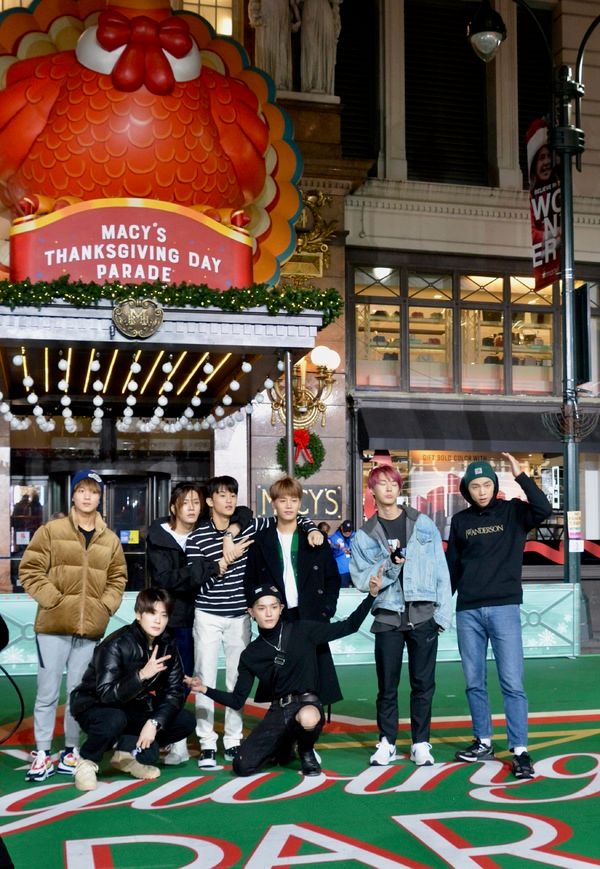 Photo Coverage: Idina Menzel, HADESTOWN, TINA - THE TINA TURNER MUSICAL, and More Rehearse For the 2019 Macy's Thanksgiving Day Parade  Image