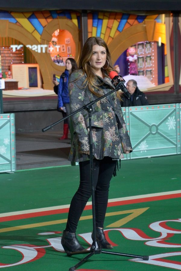 Photo Coverage: Idina Menzel, HADESTOWN, TINA - THE TINA TURNER MUSICAL, and More Rehearse For the 2019 Macy's Thanksgiving Day Parade  Image