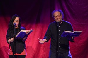 Janeane Garofalo, Andy Grotelueschen @ BroadwayWorld Janeane Garofalo, Andy Grotelueschen Photo