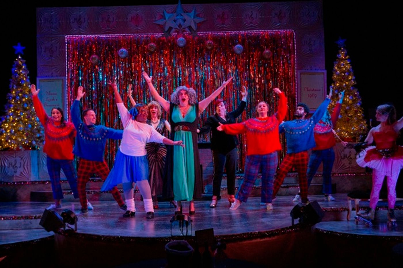 Photo Flash: Cleveland Public Theatre's  THE LOUSH SISTERS LOVE DICK'NS: OOPS!... tHEY DID IT AGAIN  Image