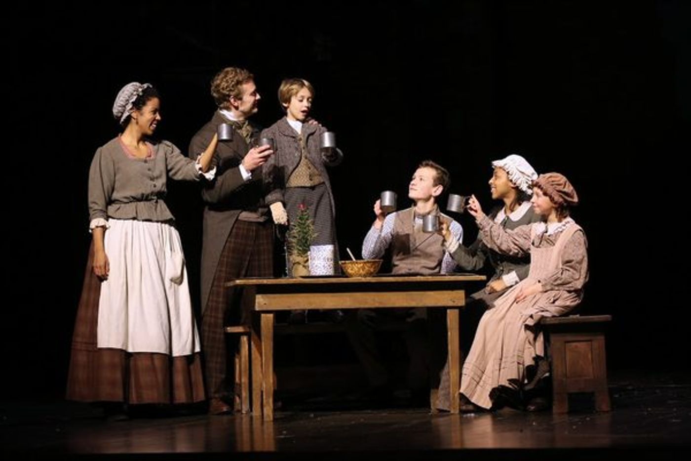 Photo Flash: Ford's Theatre Presents A CHRISTMAS CAROL  Image