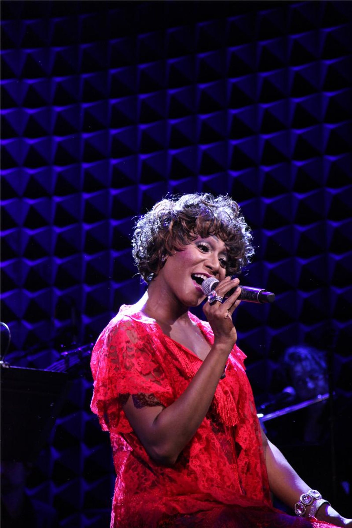 Review: Kevin Smith Kirkwood Raises Spirits in CLASSIC WHITNEY - THE HOLIDAY LOVE EDITION at Joe's Pub  Image