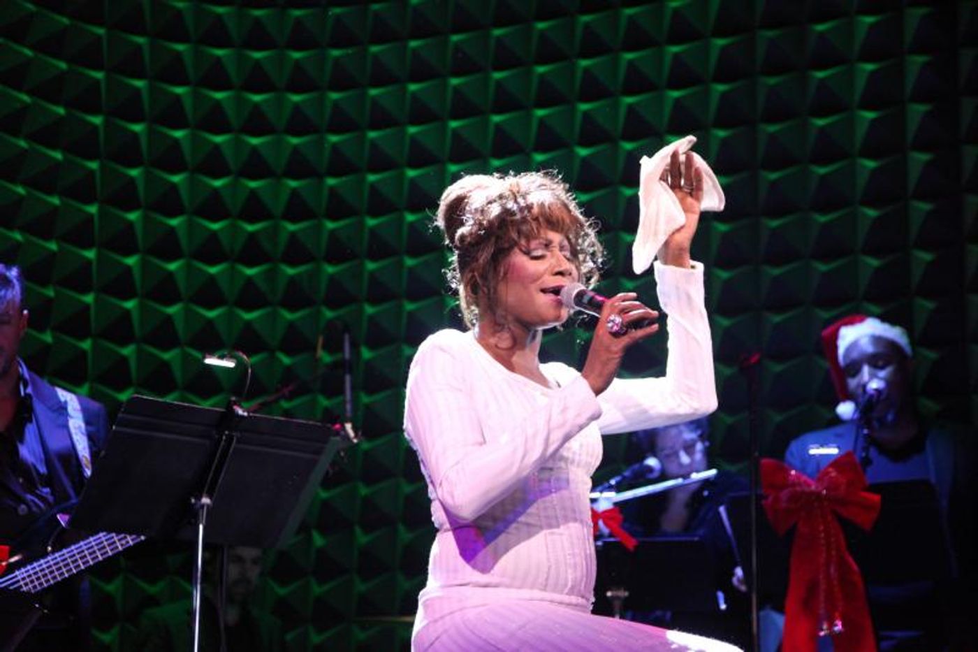 Review: Kevin Smith Kirkwood Raises Spirits in CLASSIC WHITNEY - THE HOLIDAY LOVE EDITION at Joe's Pub  Image