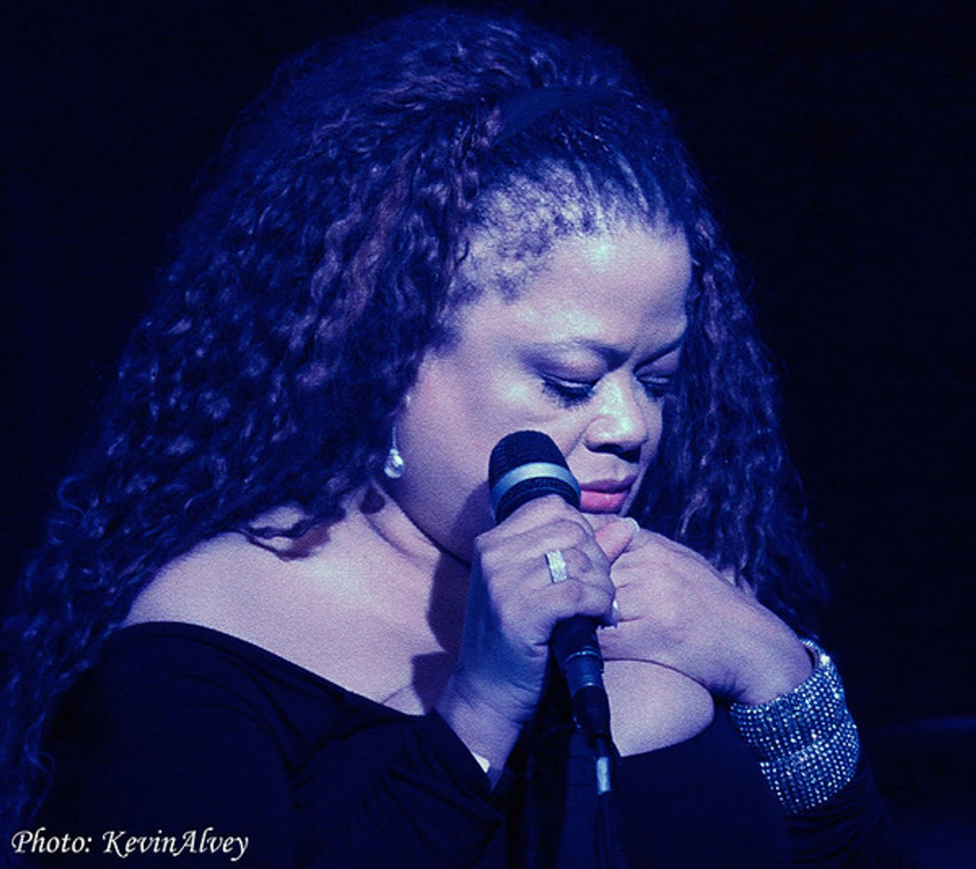 Photo Flash: Natalie Douglas Celebrates Joni Mitchell At Birdland  Image