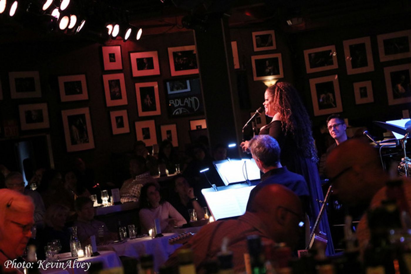 Photo Flash: Natalie Douglas Celebrates Joni Mitchell At Birdland  Image