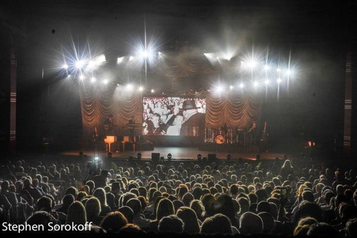 Photo Coverage: Dave Koz & Friends Christmas Tour Lights Up The Kravis Center  Image