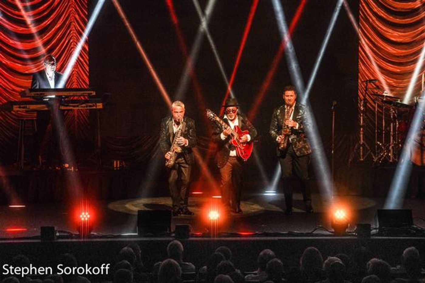 Photo Coverage: Dave Koz & Friends Christmas Tour Lights Up The Kravis Center  Image