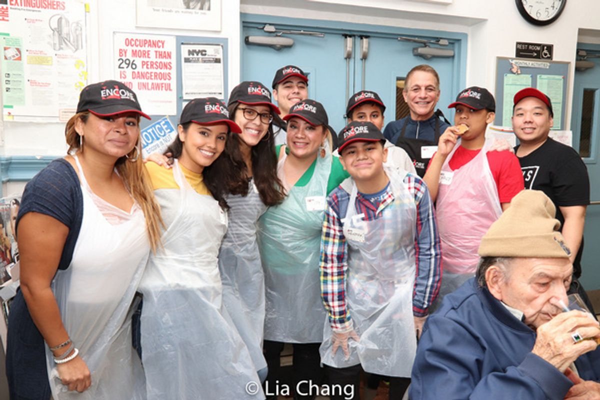 Tony Danza with volunteers at 