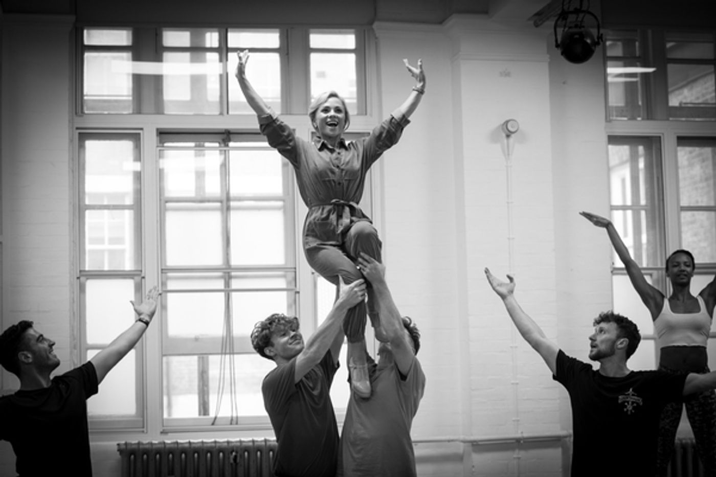 Photo Flash: Inside Rehearsal For GOLDILOCKS AND THE THREE BEARS at the London Palladium  Image