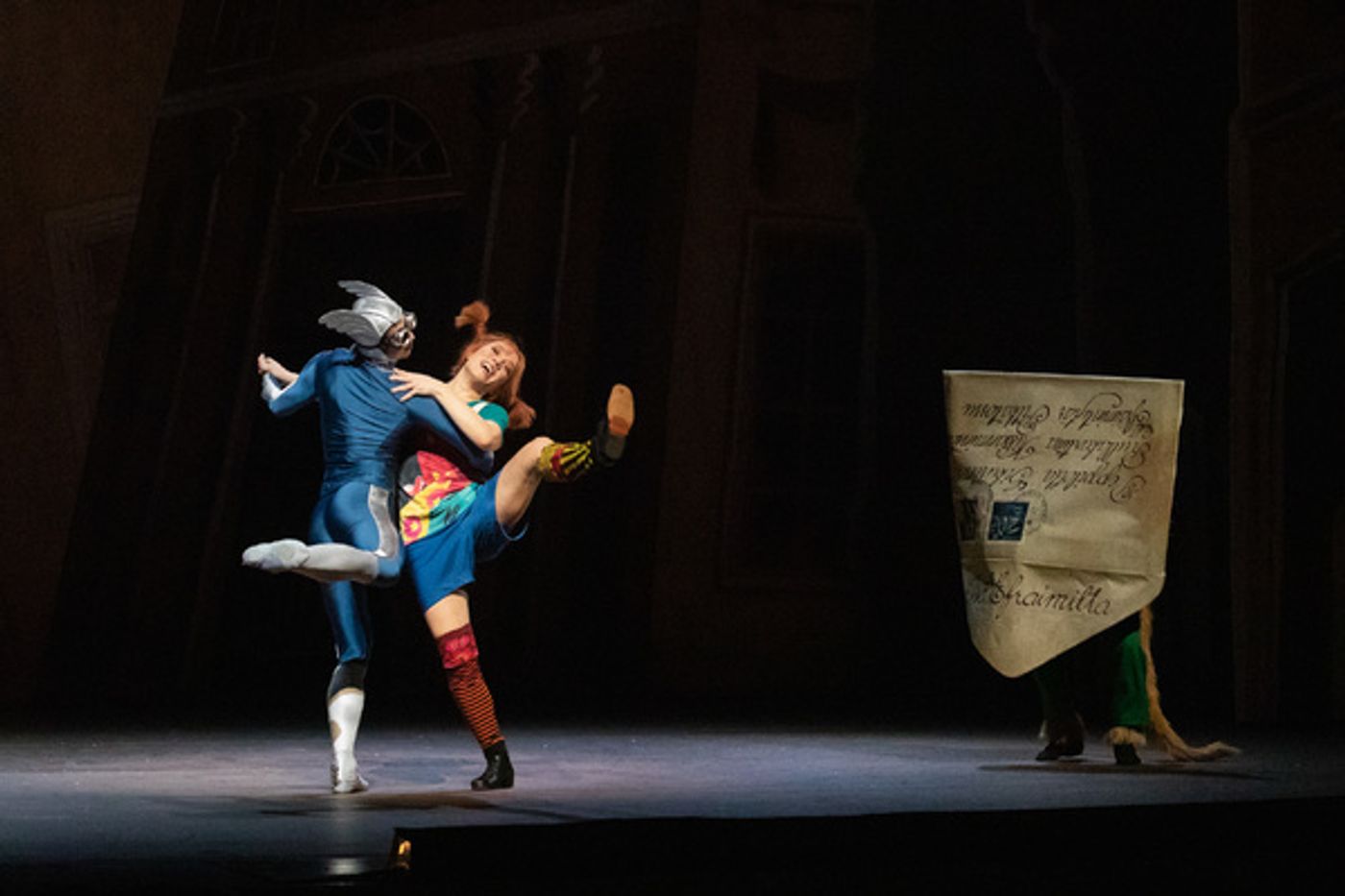 BWW ARVIO: PEPPI PITKÄTOSSU on tehty suurella sydämellä Suomen kansallisbalettiin BWW ARVIO: PEPPI PITKÄTOSSU on tehty suurella sydämellä Suomen kansallisbalettiin Image