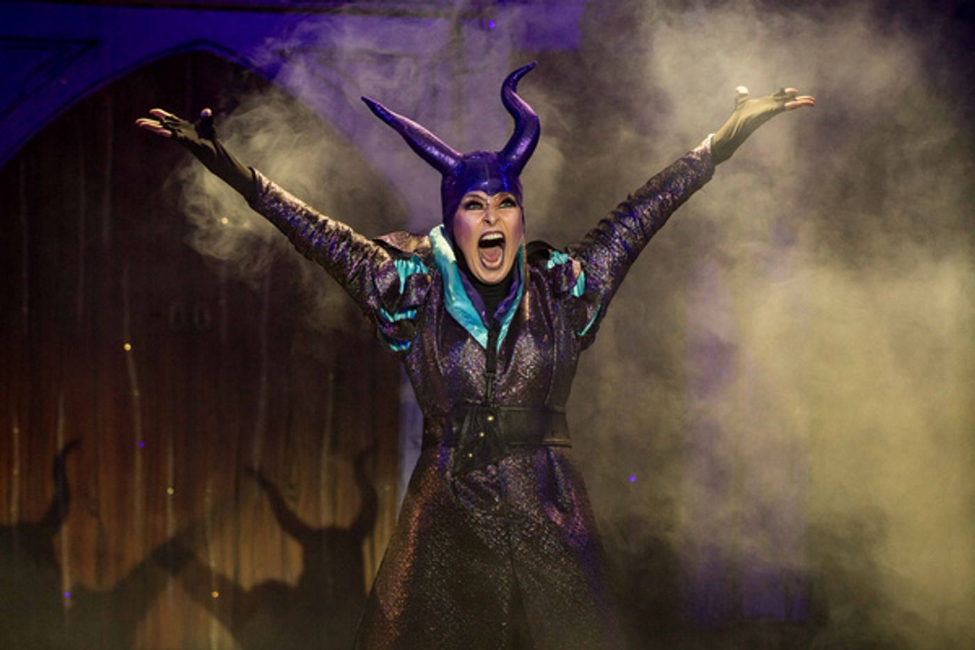 Photo Flash: ROBIN HOOD Opens At Queen's Theatre Hornchurch Photo Flash: ROBIN HOOD Opens At Queen's Theatre Hornchurch Image