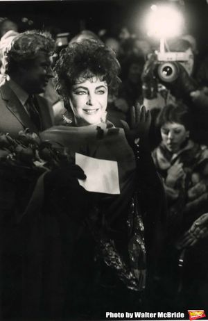 Elizabeth Taylor ‘The Mirror Cracked’ Premiere at The Ziegfield Theatre, on December 1, 1980 in
New York City. @ BroadwayWorld Elizabeth Taylor ‘The Mirror Cracked’ Premiere at The Ziegfield Theatre, Photo