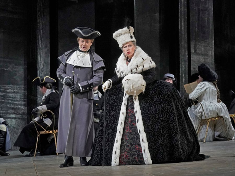 Photos/Reviews: THE QUEEN OF SPADES at the Metropolitan Opera, New York Image