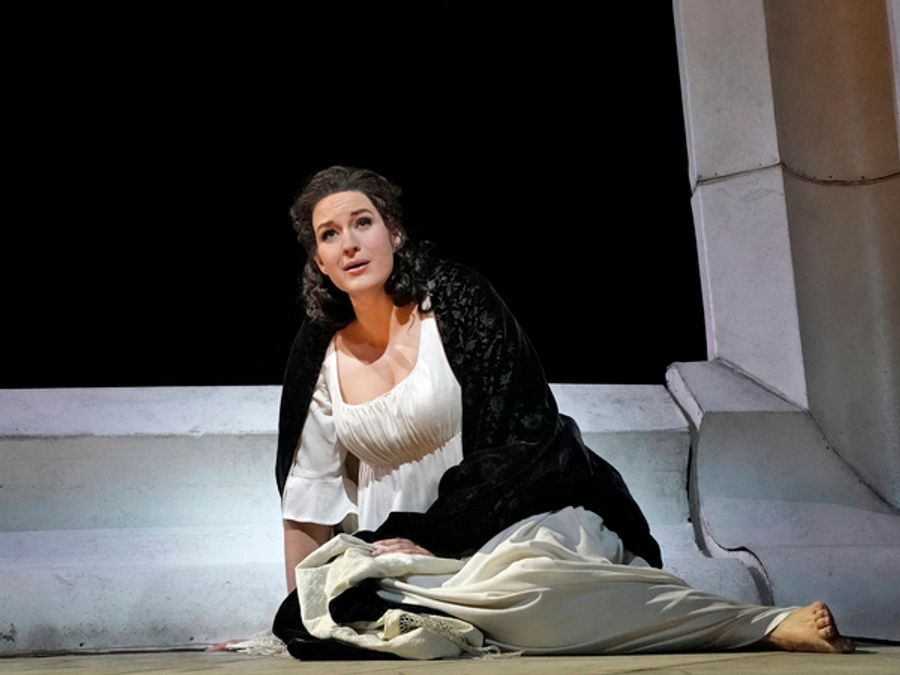 Photos/Reviews: THE QUEEN OF SPADES at the Metropolitan Opera, New York Image