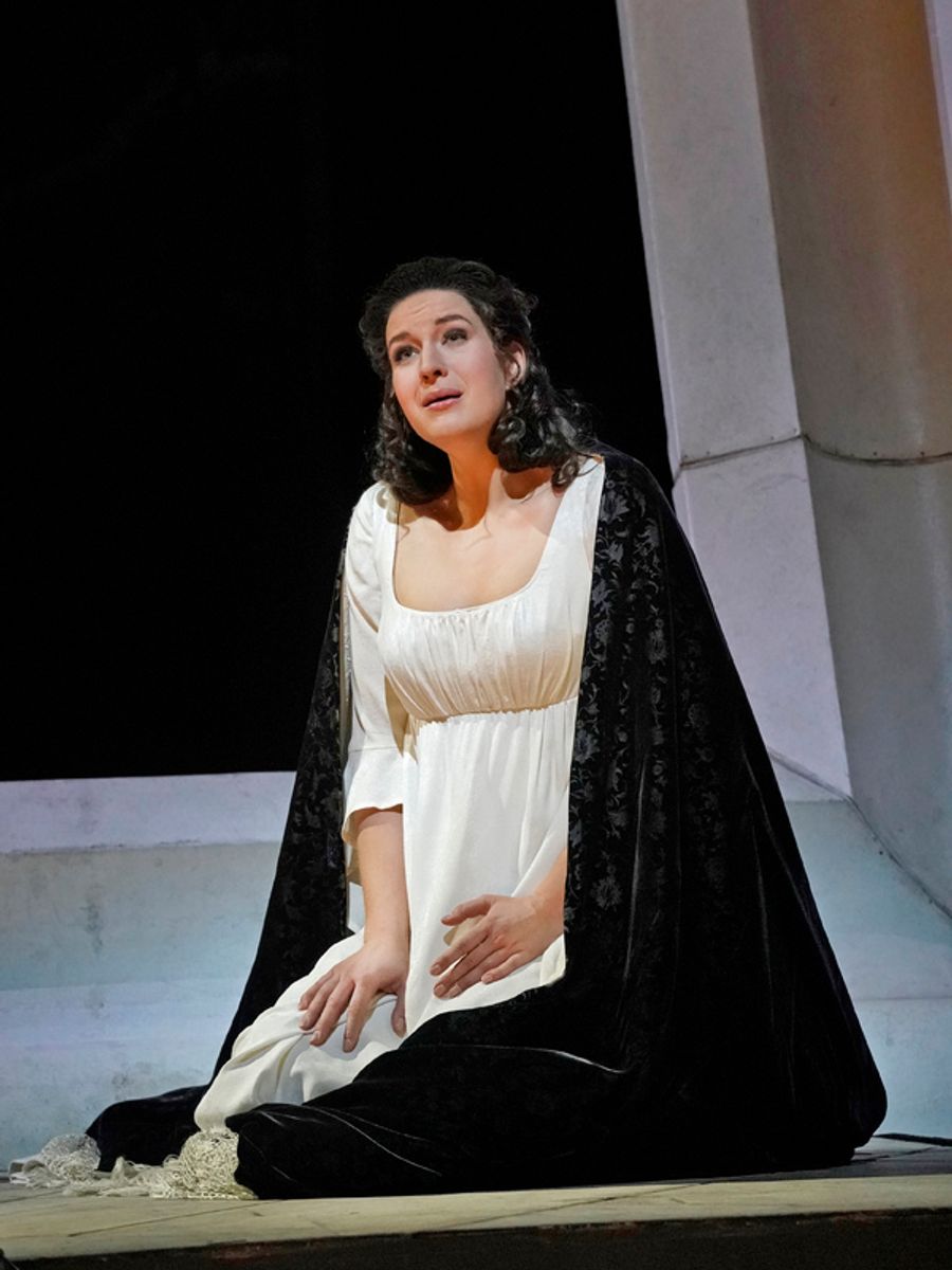 Photos/Reviews: THE QUEEN OF SPADES at the Metropolitan Opera, New York Image