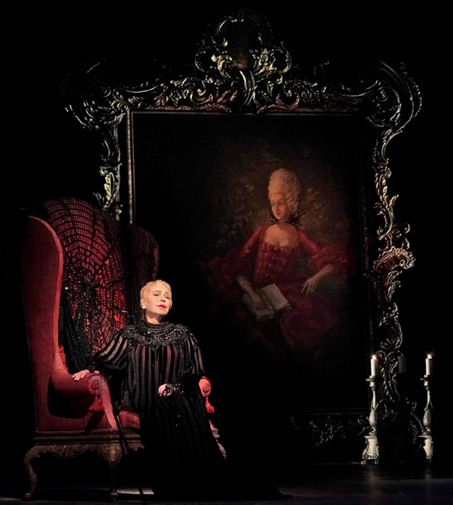 Photos/Reviews: THE QUEEN OF SPADES at the Metropolitan Opera, New York Image