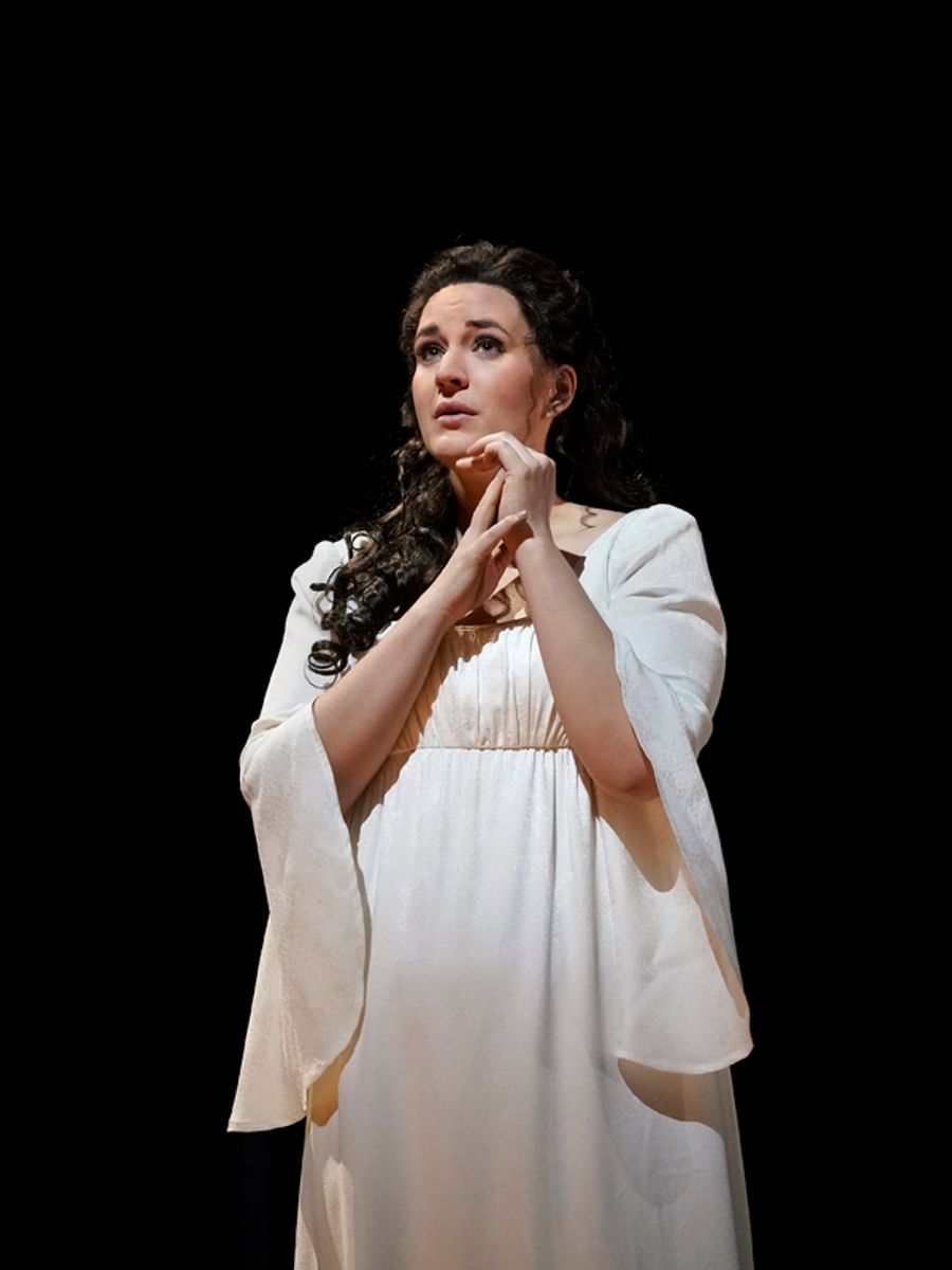 Photos/Reviews: THE QUEEN OF SPADES at the Metropolitan Opera, New York Image
