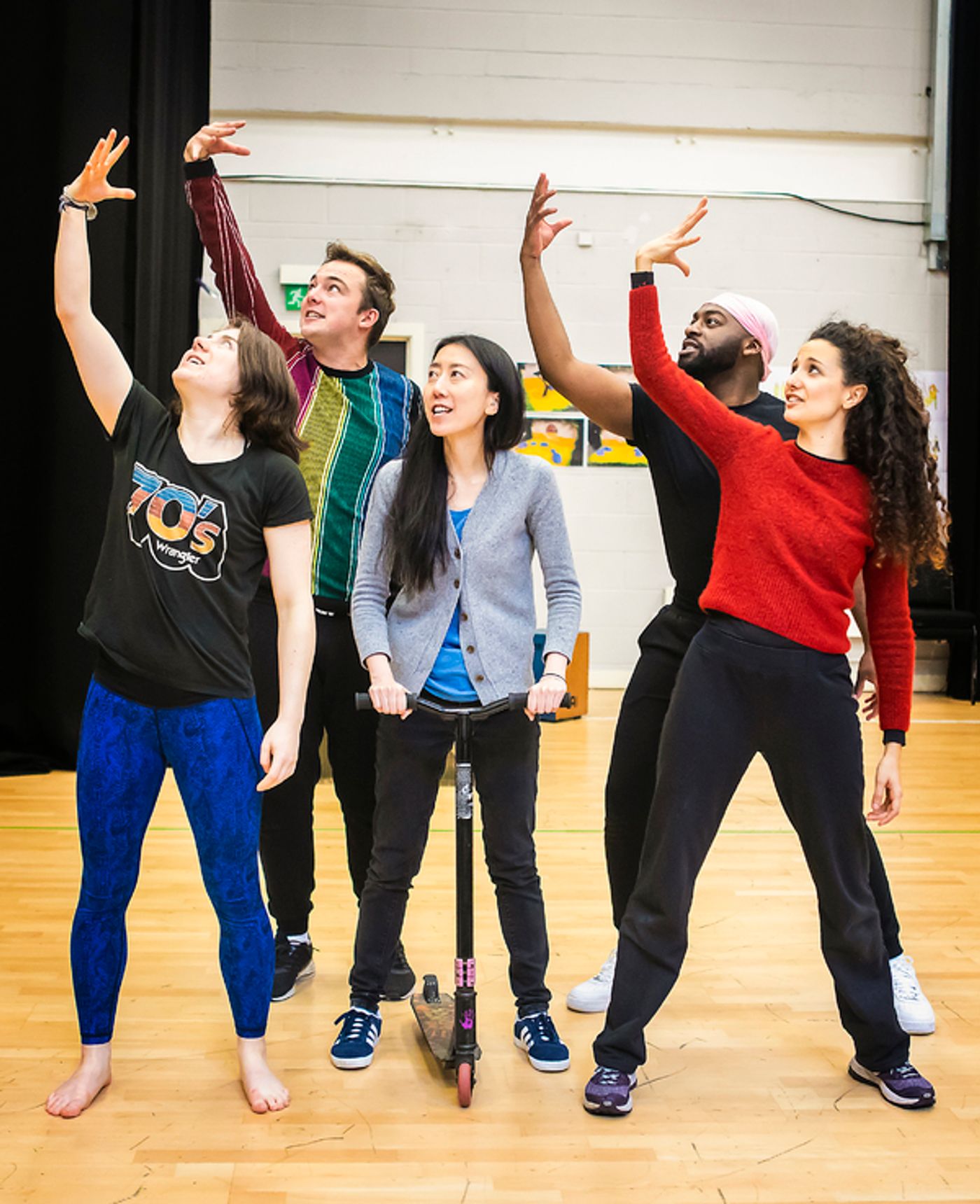 Photo Flash: First Look at GIRAFFES CAN'T DANCE at Curve, Leicester  Image