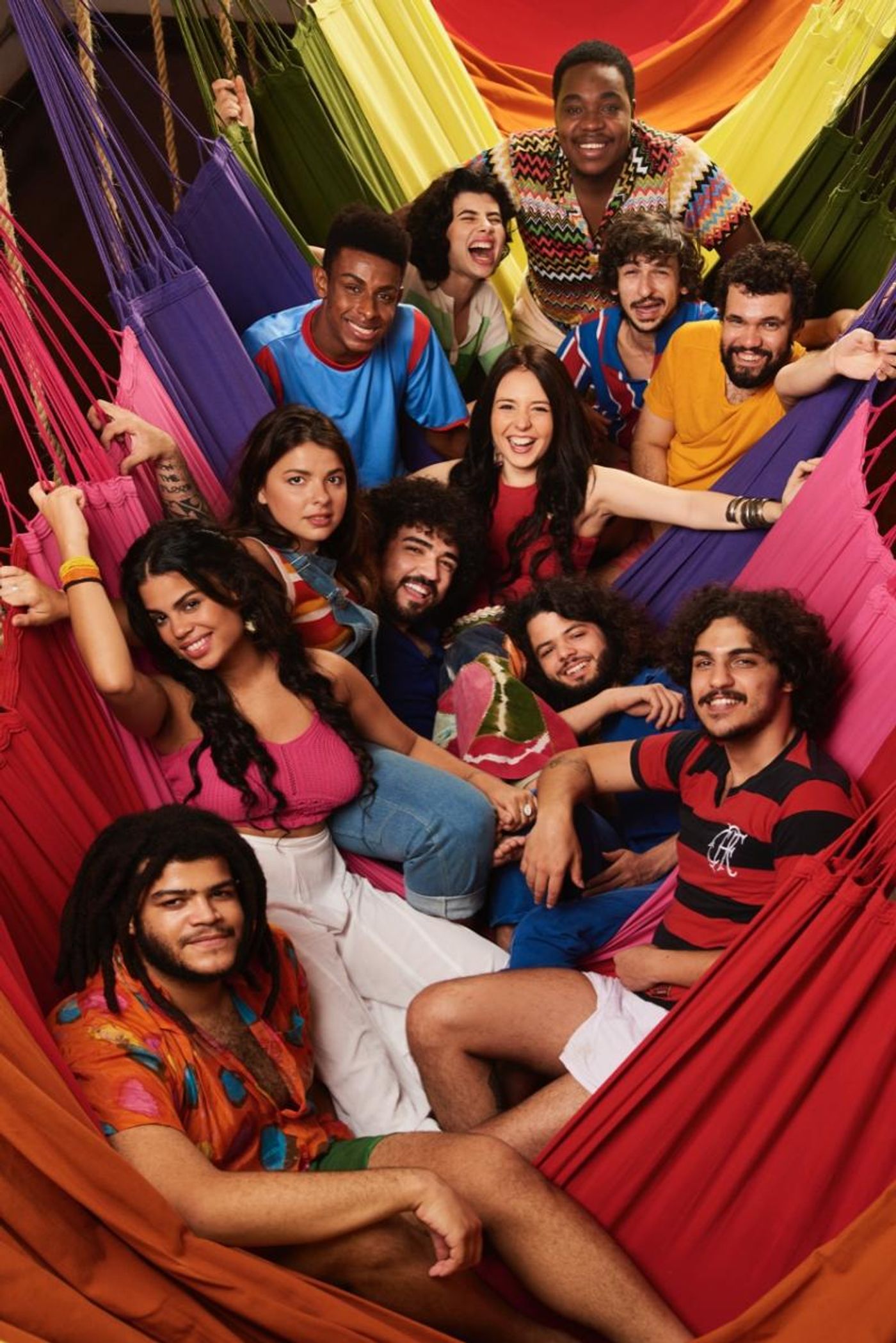 Review: In a Flower Power Mood NOVOS BAIANOS – O MUSICAL Has Season at SESC Vila Mariana Until December 15th  Image