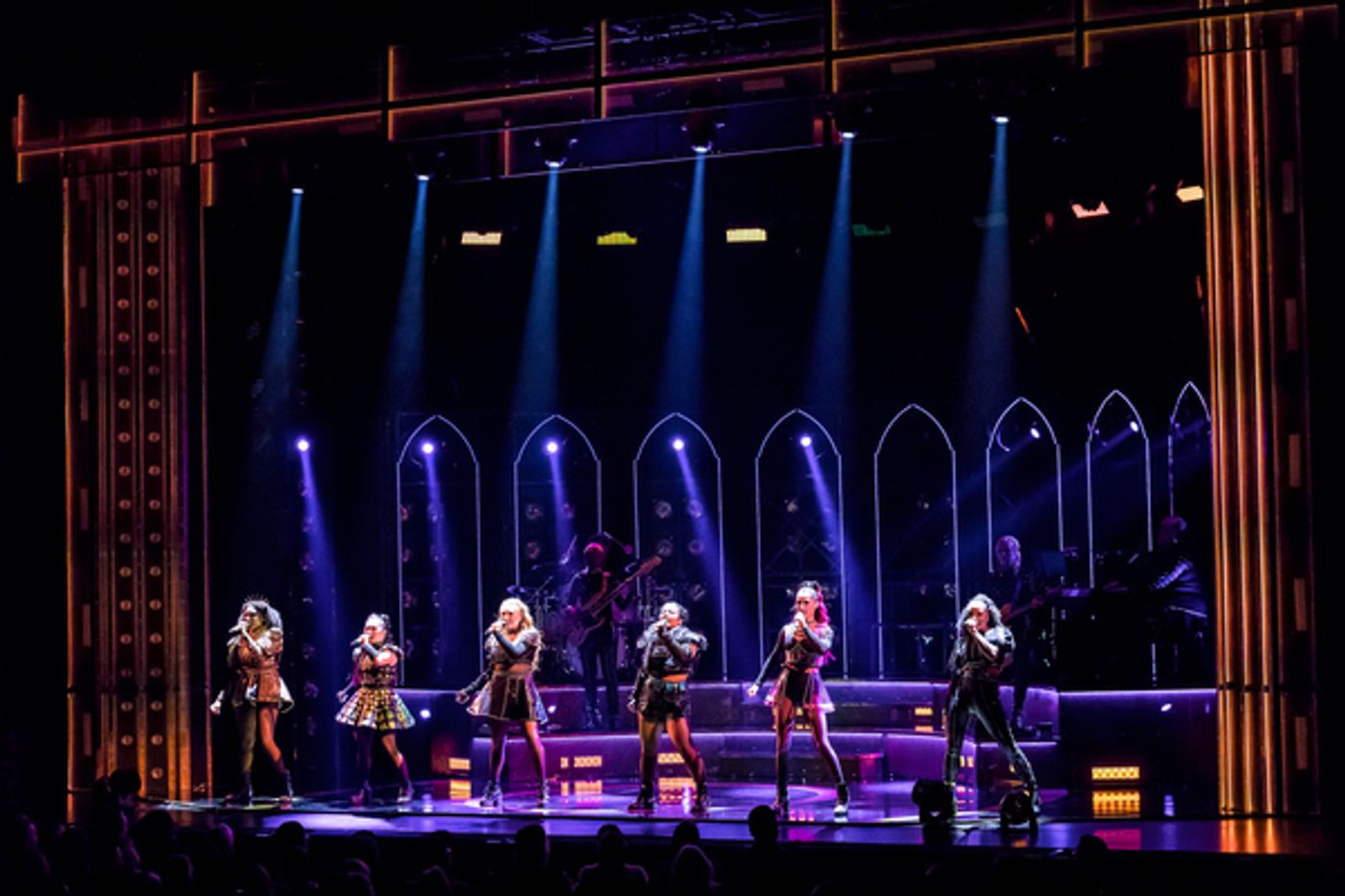 Photo Flash: Get A First Look At The Twin Cities Run Of Broadway-Bound SIX  Image