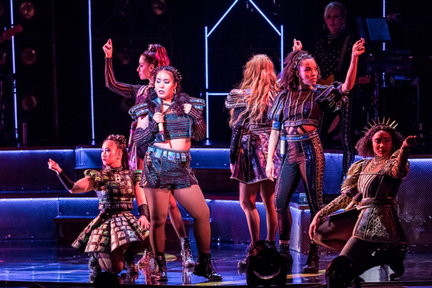 Photo Flash: Get A First Look At The Twin Cities Run Of Broadway-Bound SIX  Image