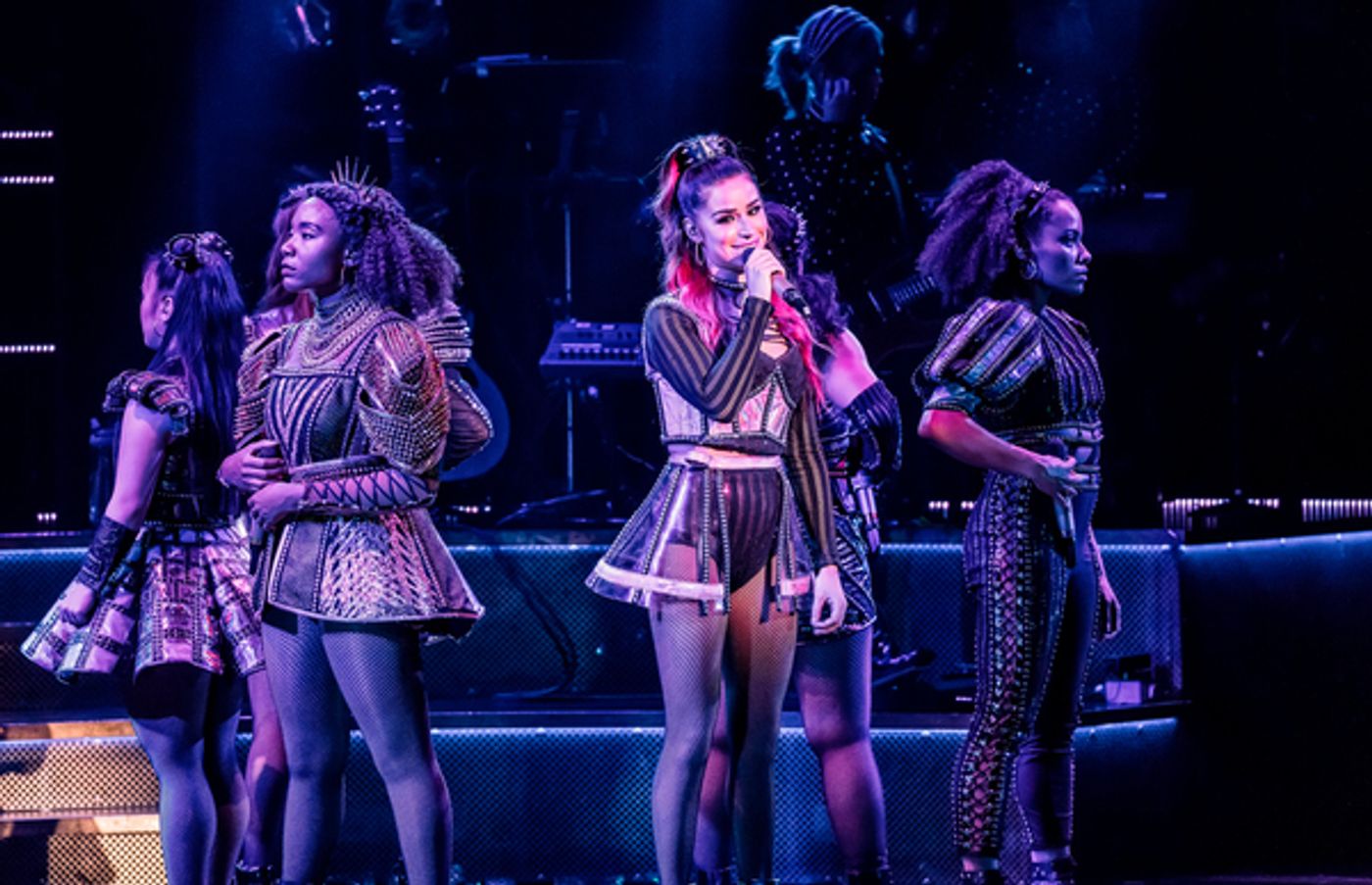 Photo Flash: Get A First Look At The Twin Cities Run Of Broadway-Bound SIX  Image