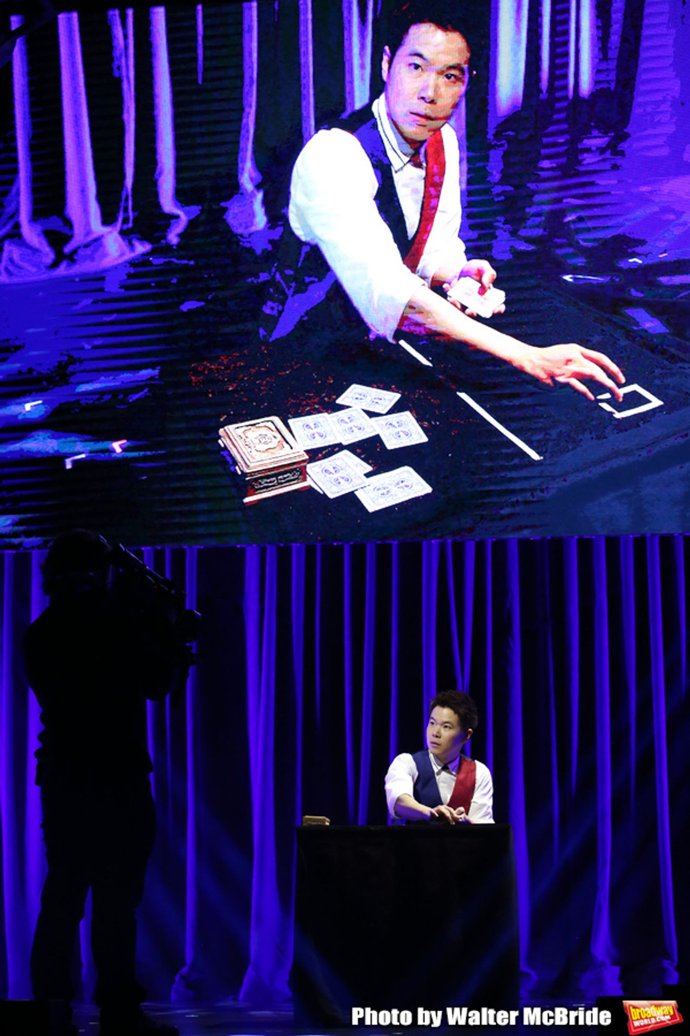 Photo Coverage: THE ILLUSIONISTS - MAGIC OF THE HOLIDAYS Press Preview  Image