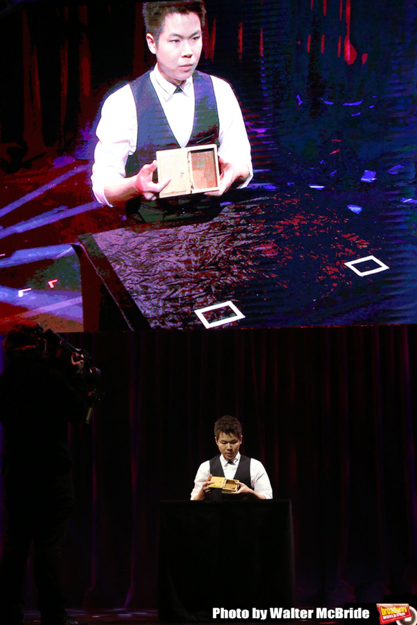 Photo Coverage: THE ILLUSIONISTS - MAGIC OF THE HOLIDAYS Press Preview  Image