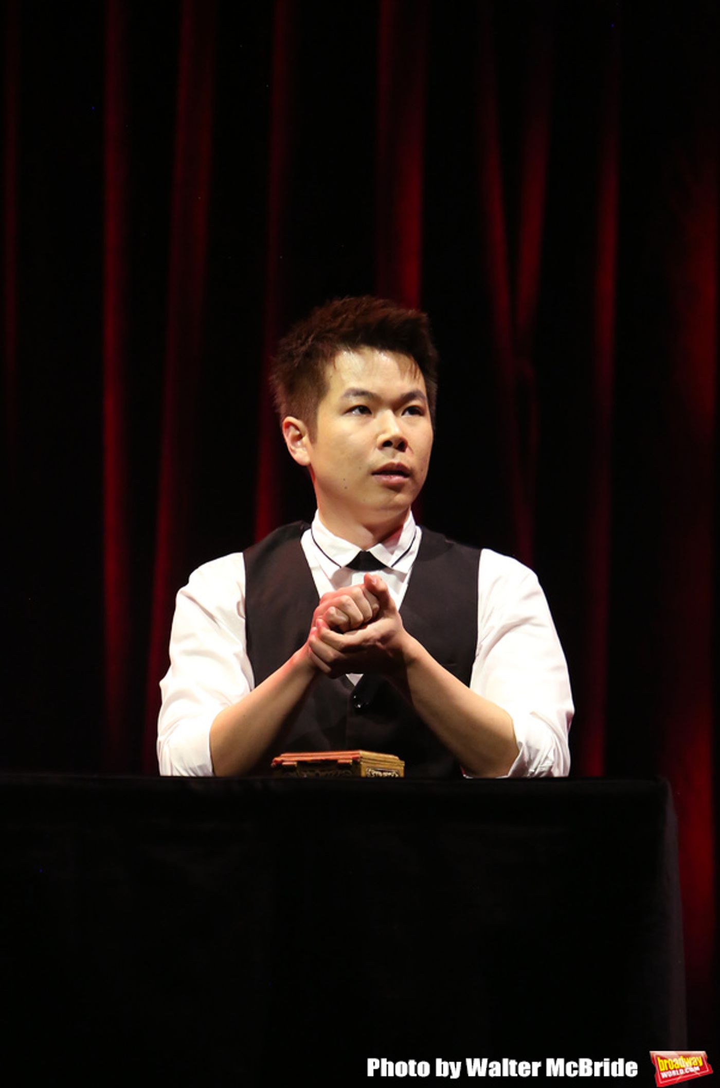 Photo Coverage: THE ILLUSIONISTS - MAGIC OF THE HOLIDAYS Press Preview  Image