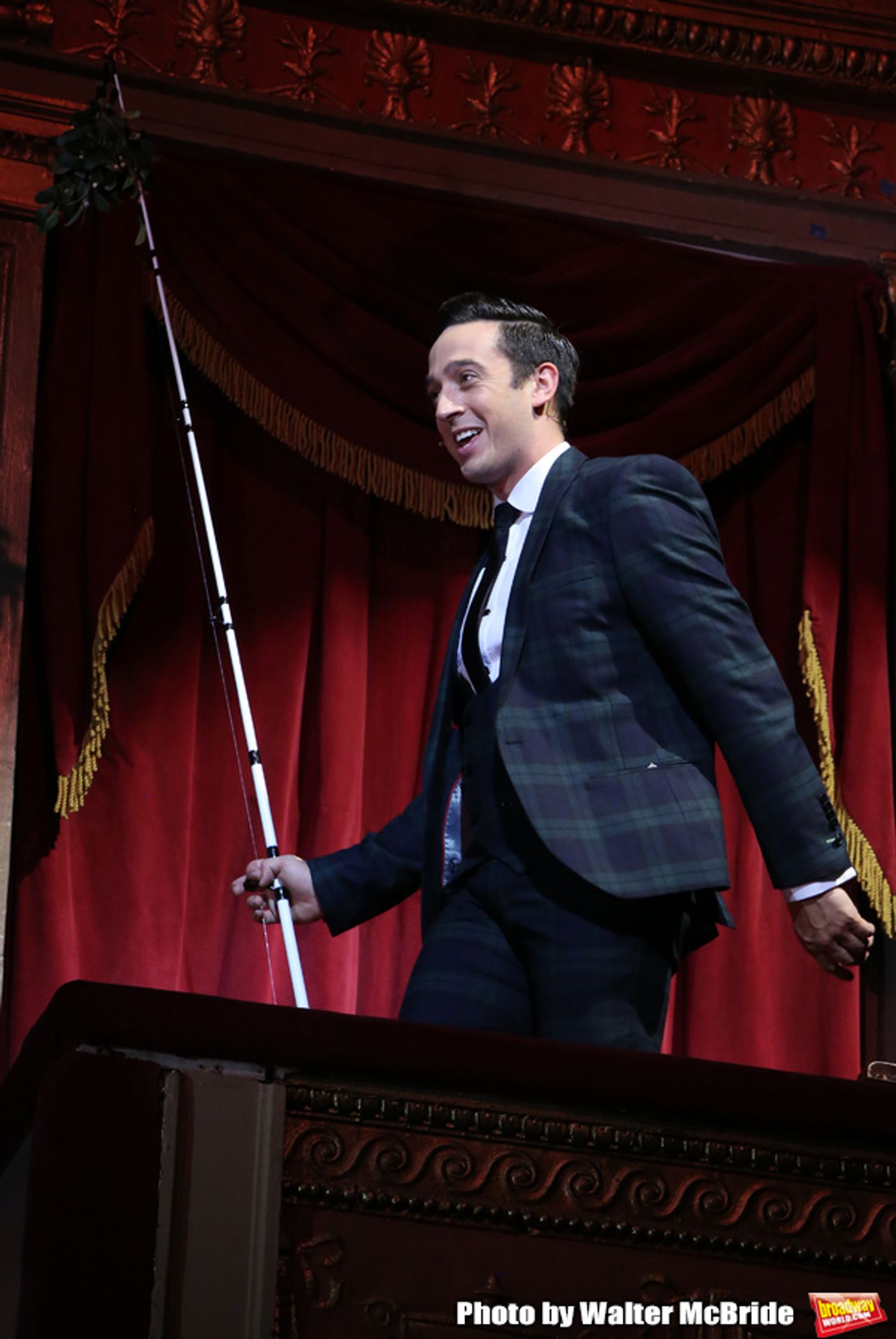 Photo Coverage: THE ILLUSIONISTS - MAGIC OF THE HOLIDAYS Press Preview  Image