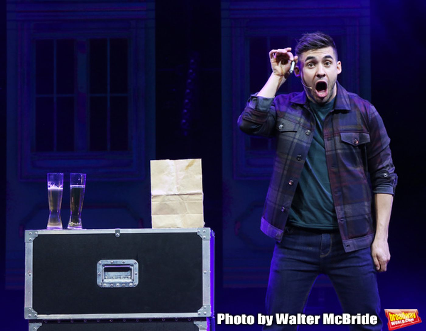 Photo Coverage: THE ILLUSIONISTS - MAGIC OF THE HOLIDAYS Press Preview  Image