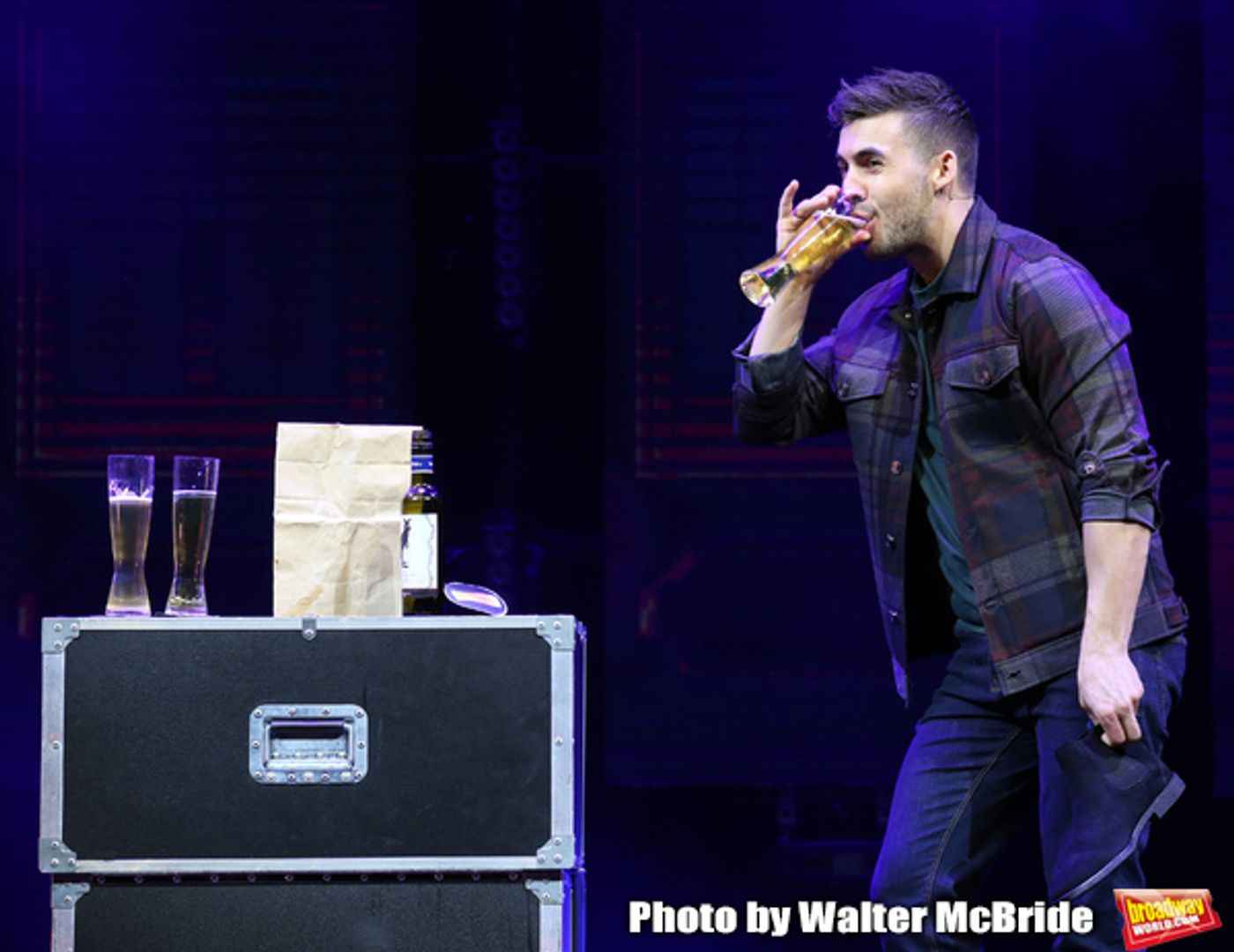 Photo Coverage: THE ILLUSIONISTS - MAGIC OF THE HOLIDAYS Press Preview  Image