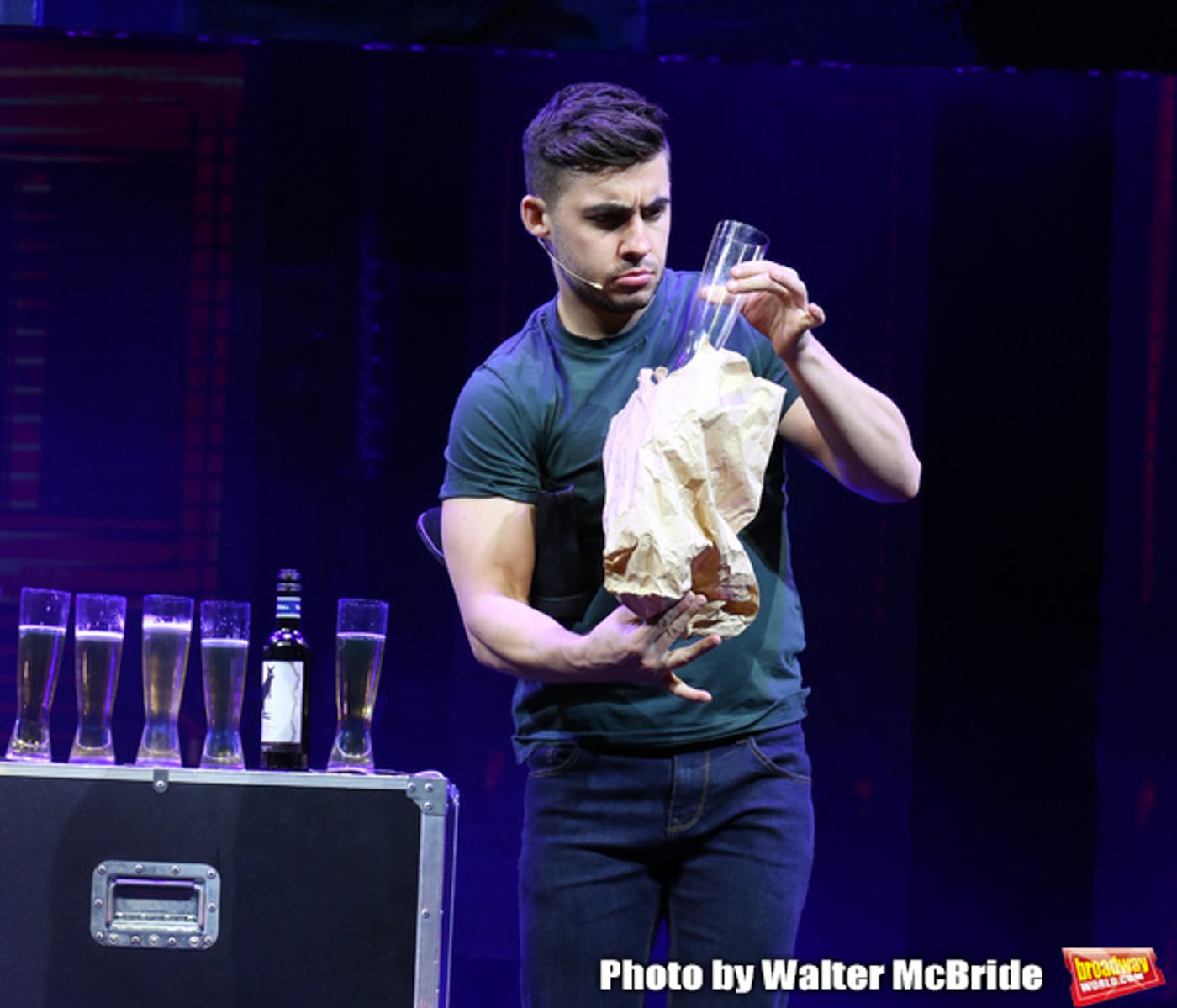 Photo Coverage: THE ILLUSIONISTS - MAGIC OF THE HOLIDAYS Press Preview  Image