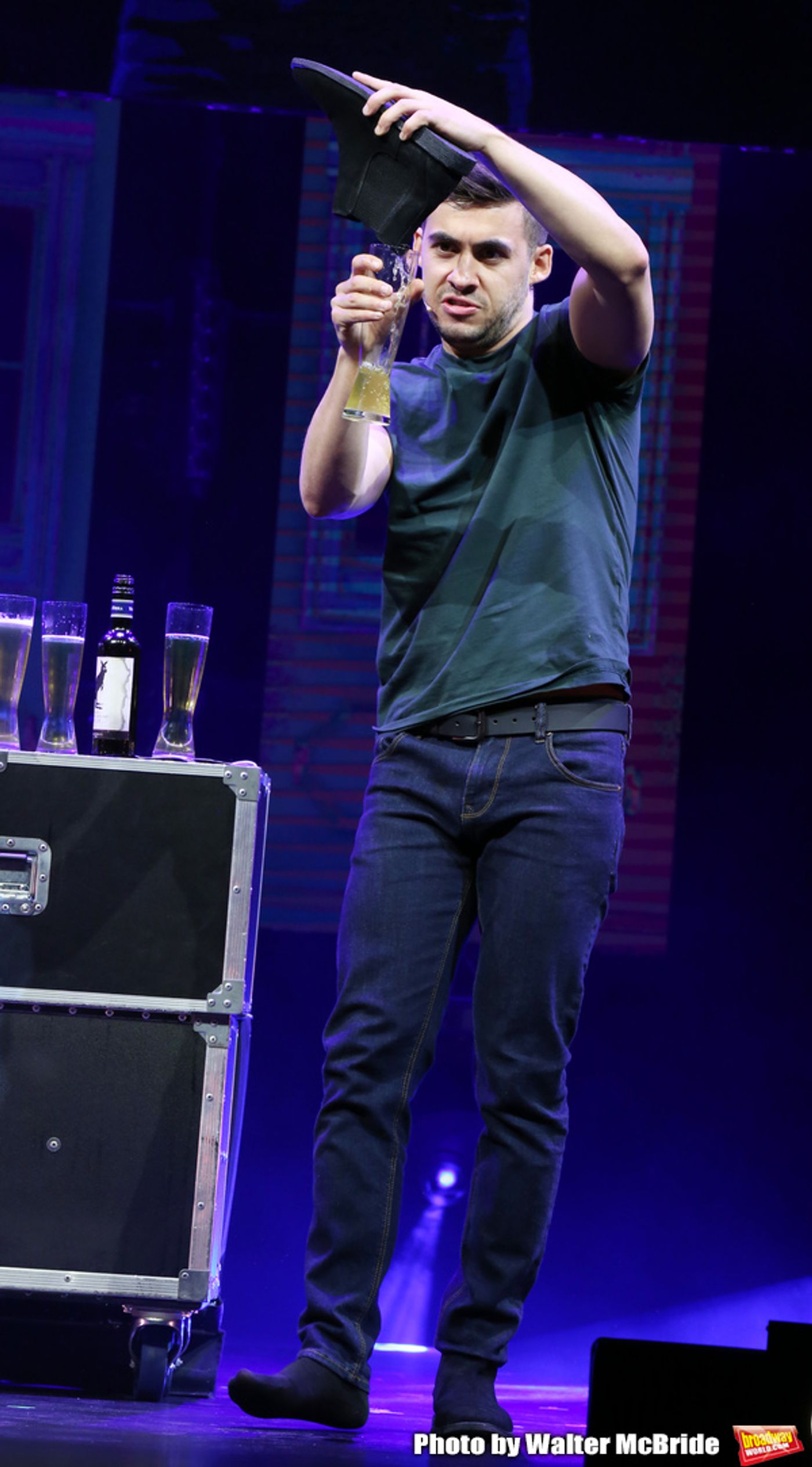 Photo Coverage: THE ILLUSIONISTS - MAGIC OF THE HOLIDAYS Press Preview  Image