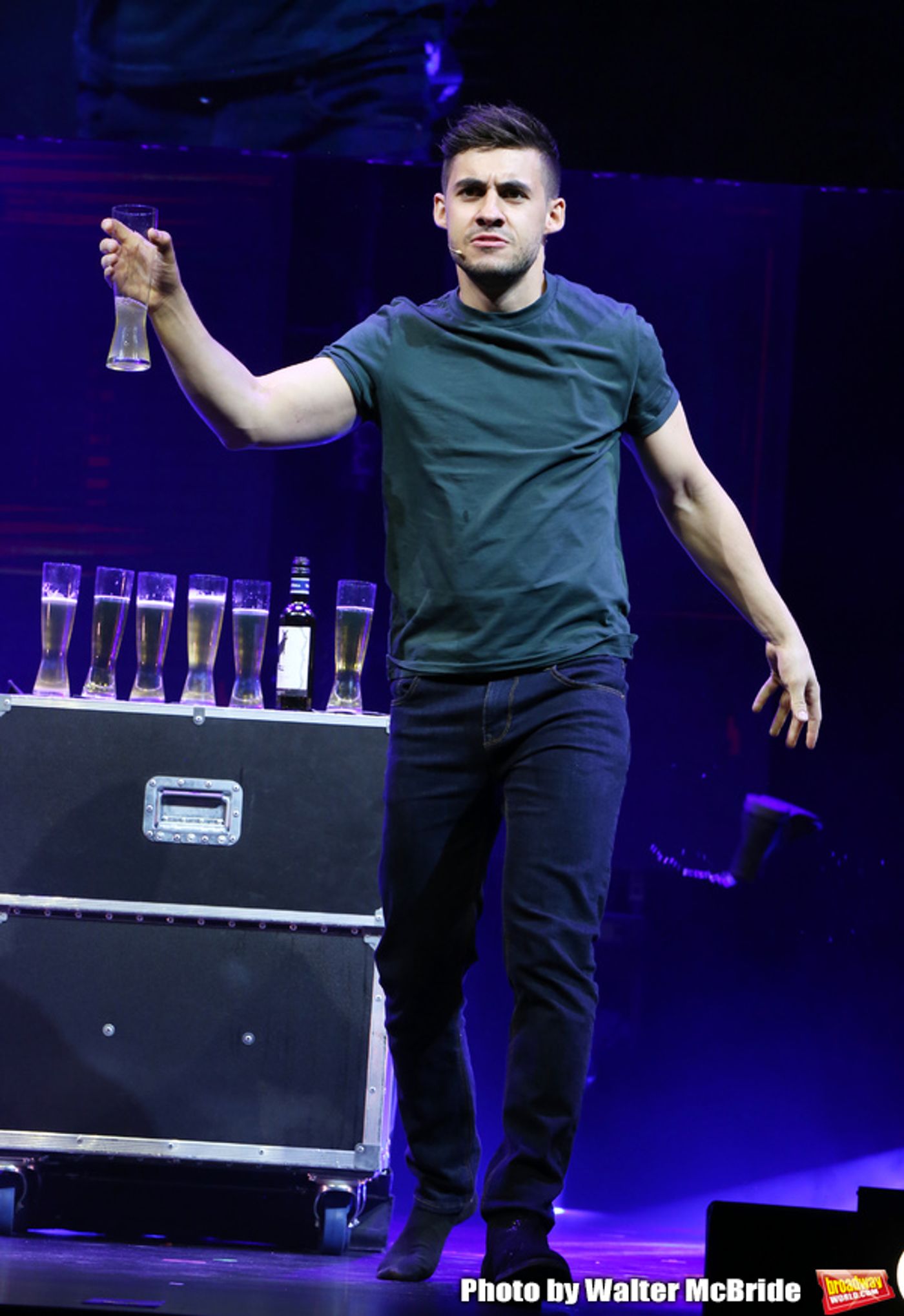 Photo Coverage: THE ILLUSIONISTS - MAGIC OF THE HOLIDAYS Press Preview  Image