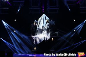 Enzo Weyne (The Unforgettable) with cast @ BroadwayWorld Enzo Weyne (The Unforgettable) with cast Photo